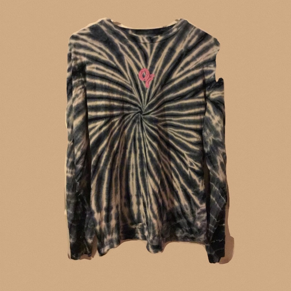 Women’s long sleeve T-shirt